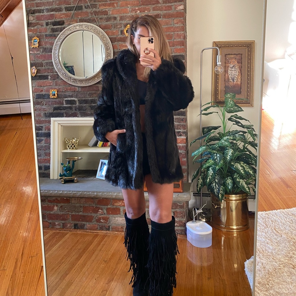 Small size black fur faux coat